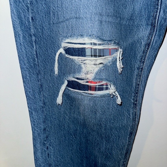 American Eagle sz 8 straight leg no stretch plaid peek-a-boo’s - Picture 2 of 6